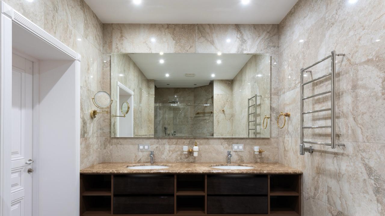 מראה בהתאמה אישית