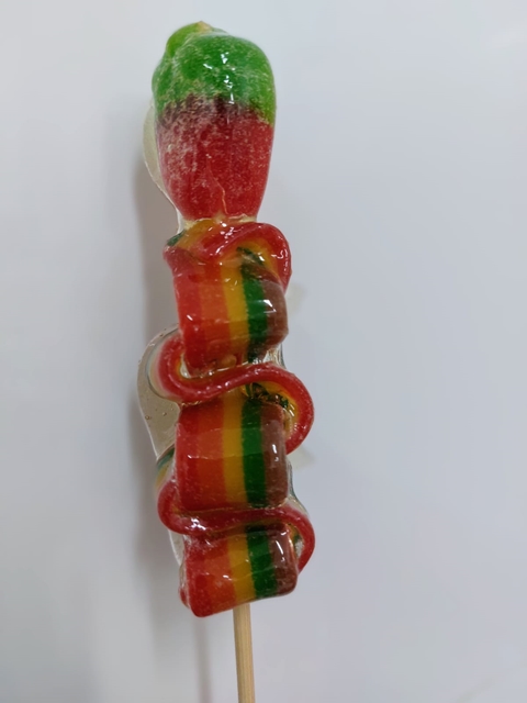 סוכריות קטנות בכל צורה