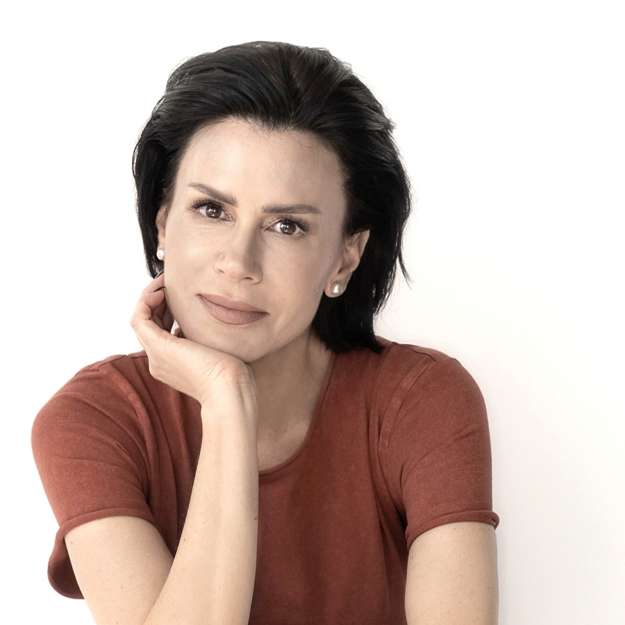 אודות עינת