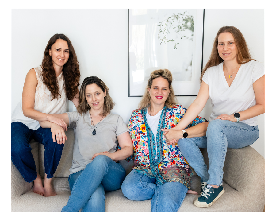 צוות המטפלות של נקודת חיבור. טיפול רגשי ופיזיותרפיה בגישה הוליסטית המשלבת גוף ונפש