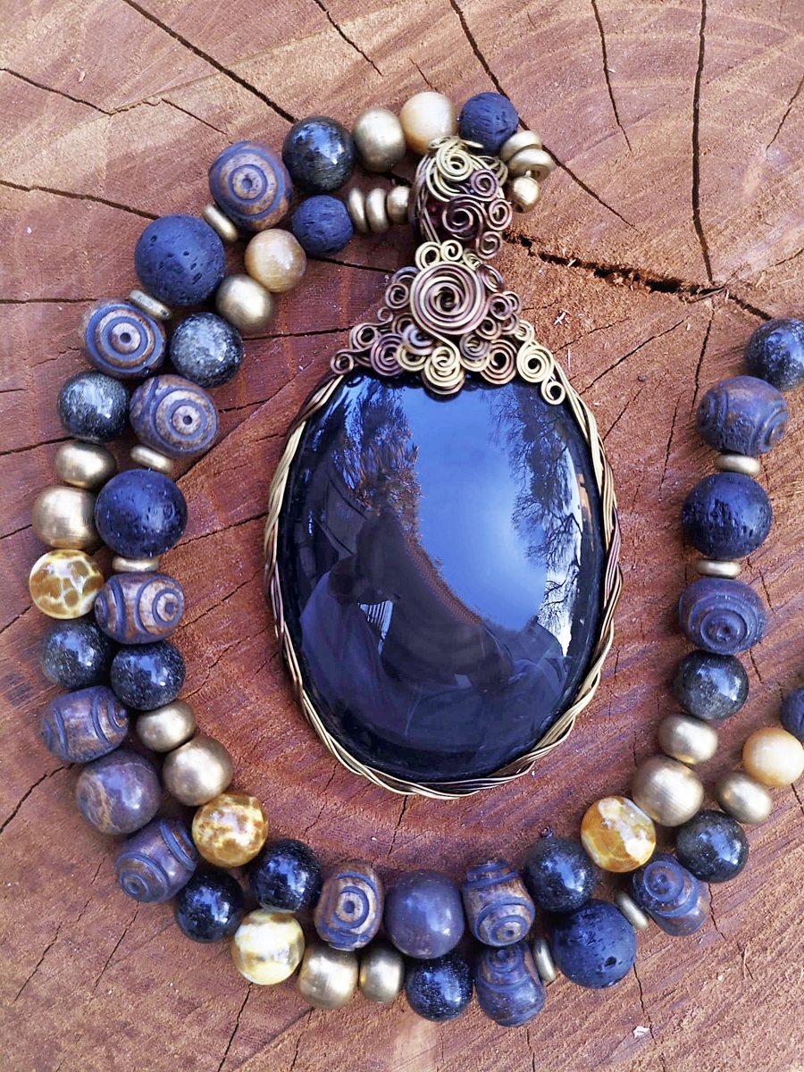 אובסידאן ריינבו ~ חשכת המסתורין