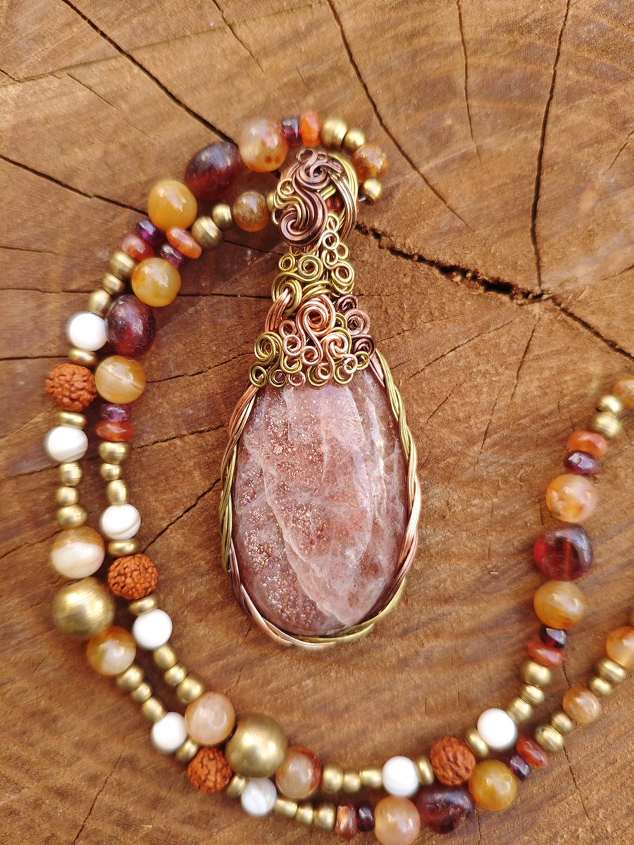 סאן סטון - השמש העולה