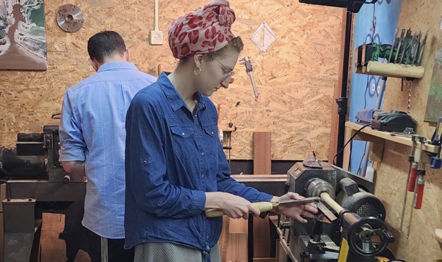 סדנת חריטה אומנותית בעץ לזוגות