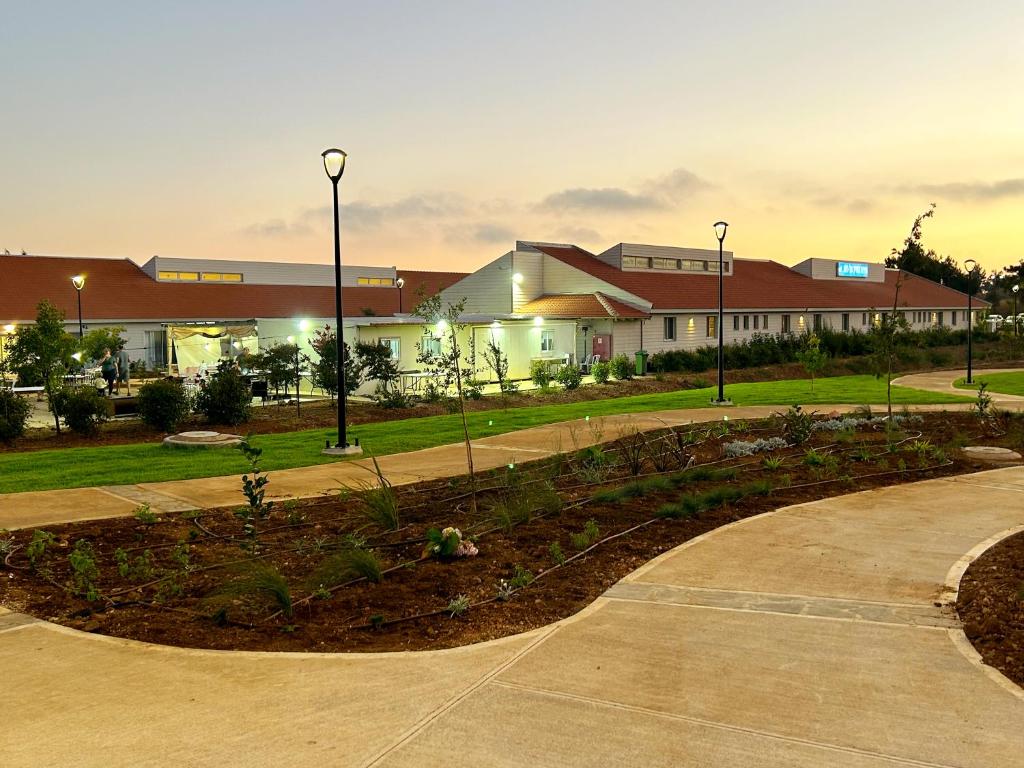 לינה במלון  בוטיק אל-רום