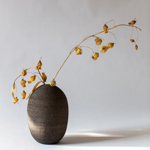 ״גלמים״ | Cocoons Vases