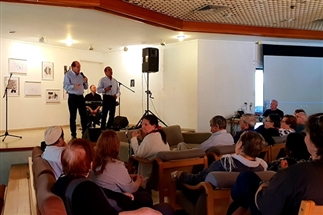 ותיקי המועצה חוגגים עם 'צמד רעים' ב"מיזם שמחה"