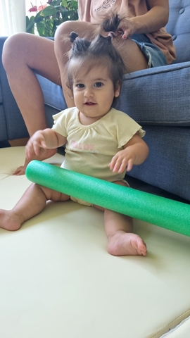 ״נופל וקם״ - סדנאות התפתחות לגילאי 9-12 חודשים