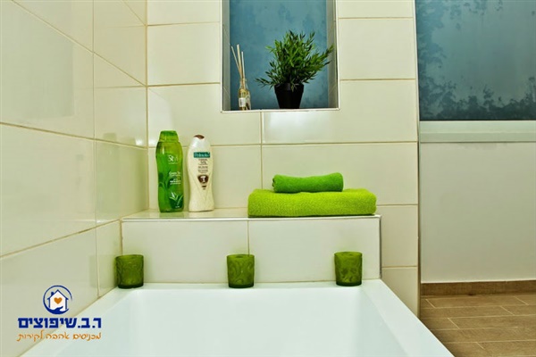 חדרי רחצה ושירותים