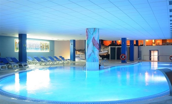 9 ימים/ 8 לילות -