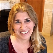 אני גליה קרישפין אהרון, נעים מאוד,