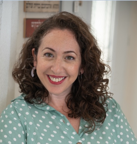 עדי פז מורה רוחנית, מתקשרת