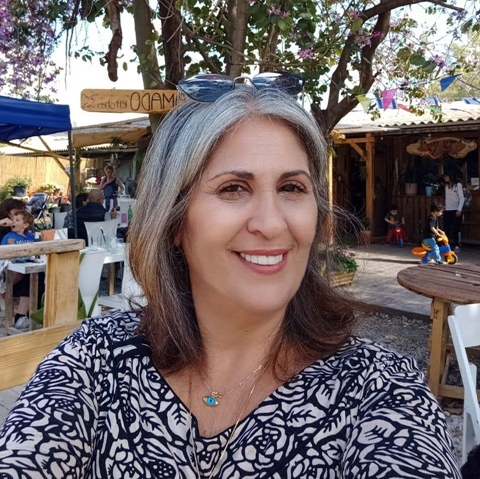 אני איריס, נומרולוגית ומאמנת אישית