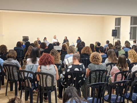4. פאנל