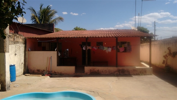 Casas 3 quartos - 300m2 - ipê