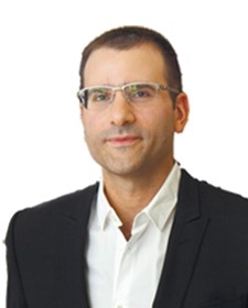 מאיר יונה - מנחה הפאנל