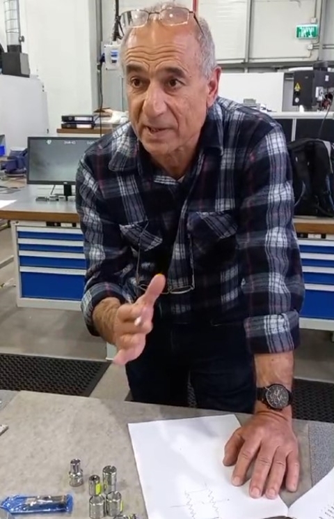 נעים להכיר