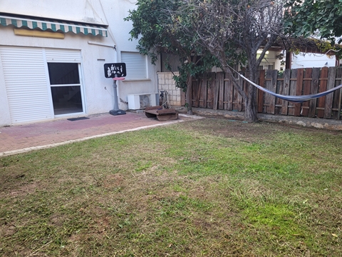 למכירה קוטג' בבת חפר