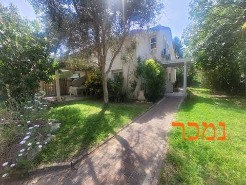 למכירה קוטג' בבת חפר