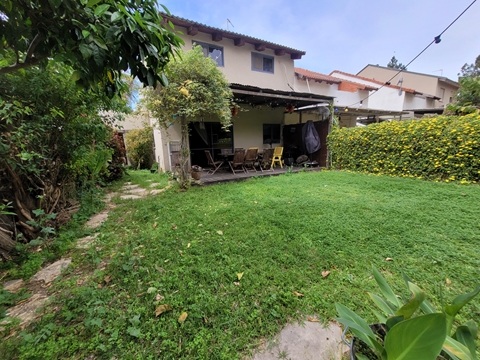 למכירה קוטג' בבת חפר