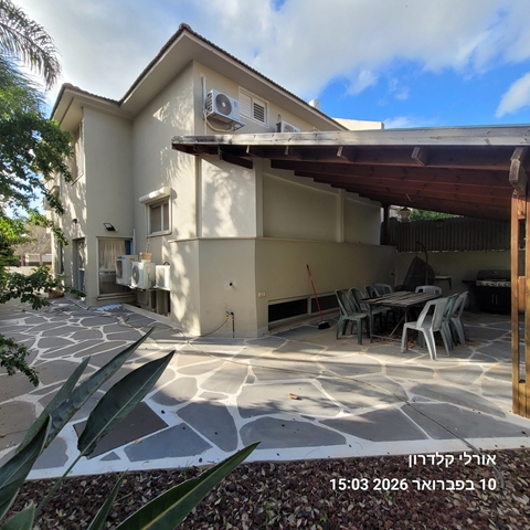 למכירה קוטג' בבת חפר