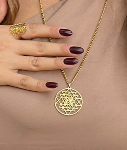 תליון השרי יאנטרה - סמל השפע