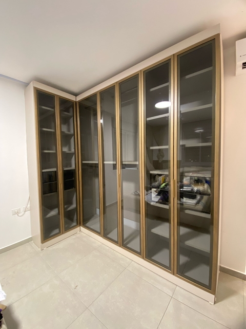 מבצע מטורף על ארון דלתות שקוף מושלם